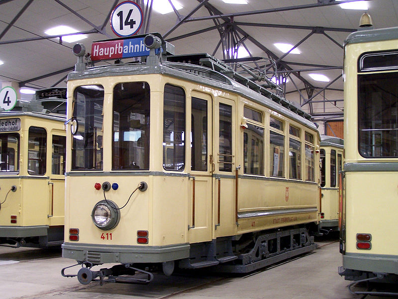 Old Frankfurt F-series tram