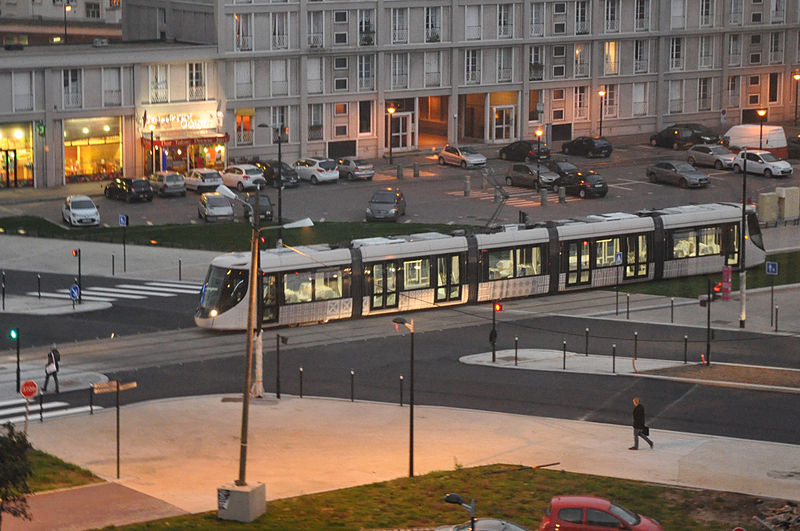 Le Havre tram photo