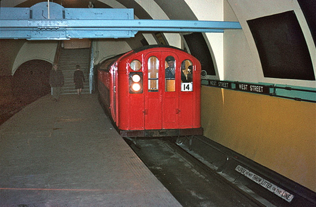 Glasgow subway photo