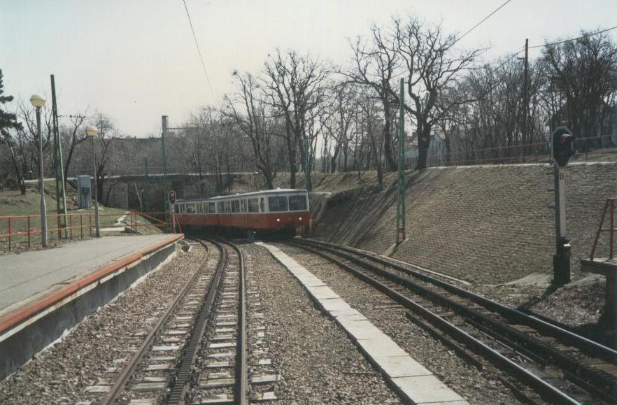 tram photo