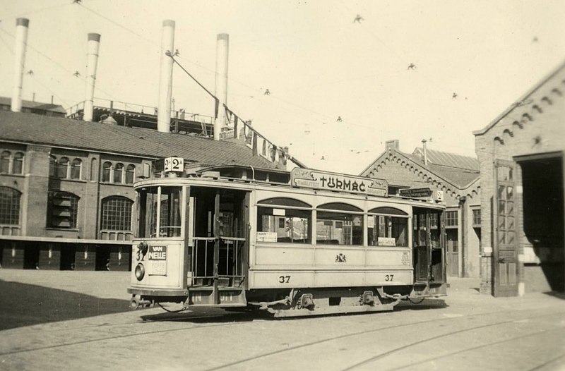 Utrecht old tram photo