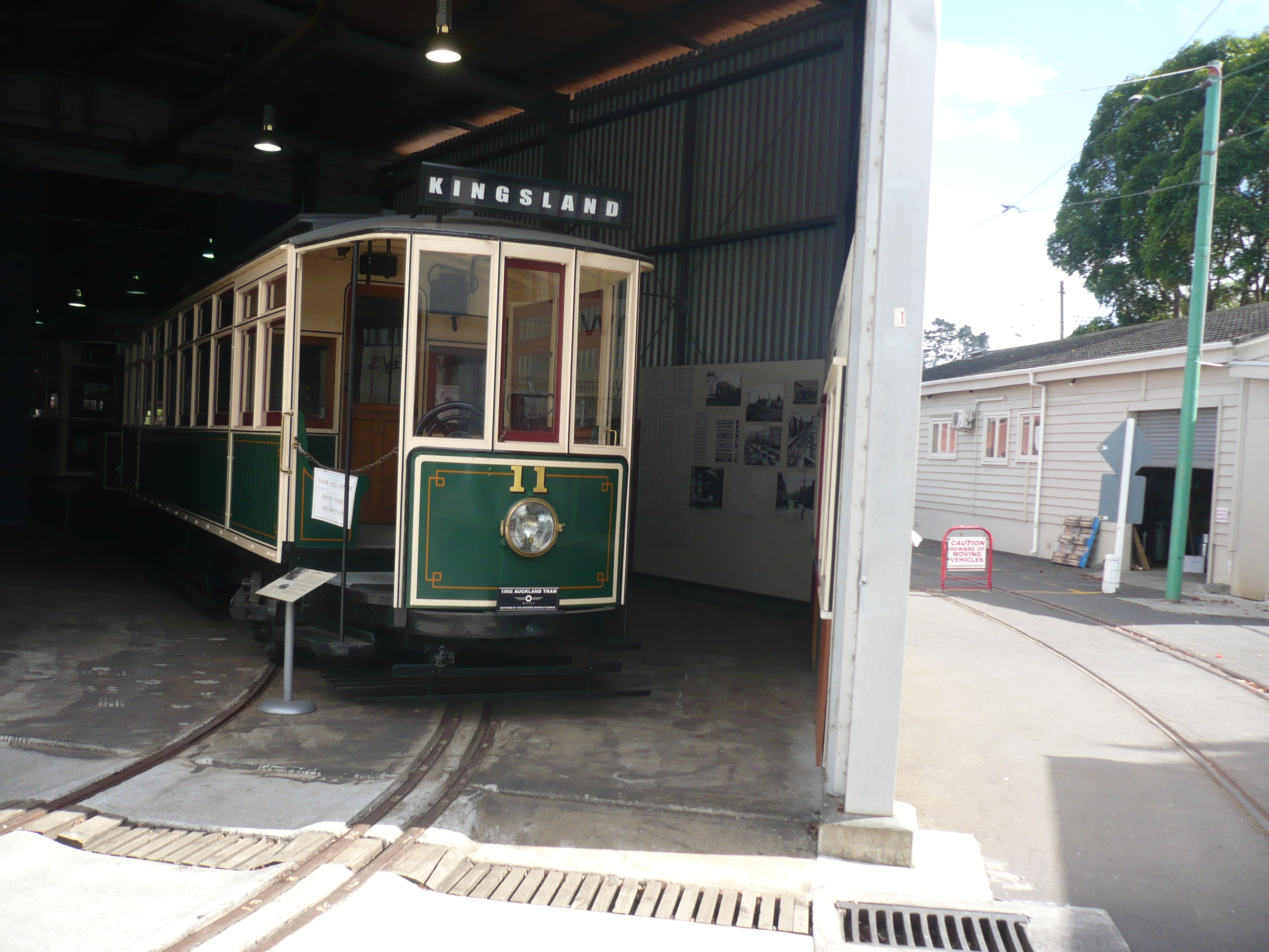 Auckland Old tram photo