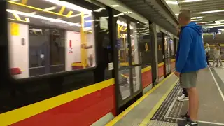 Warsaw metro video