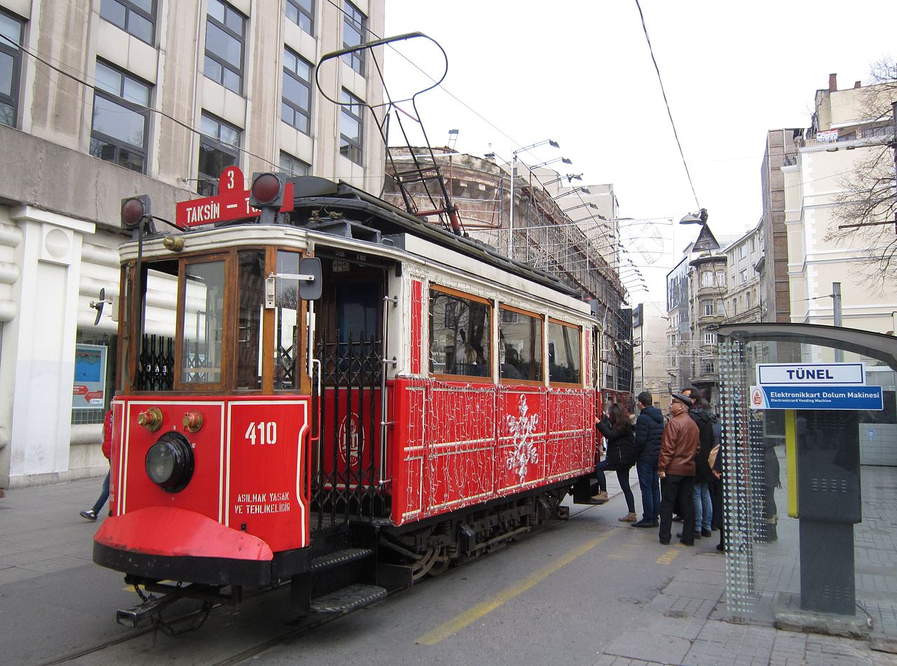 Istanbul heritage trams
